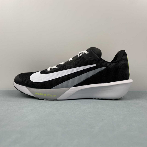 J  NIKE Air Zoom Rival Fly 4  FV6040-001  39 40 40 5 41 42 42 5 43 44 44 5